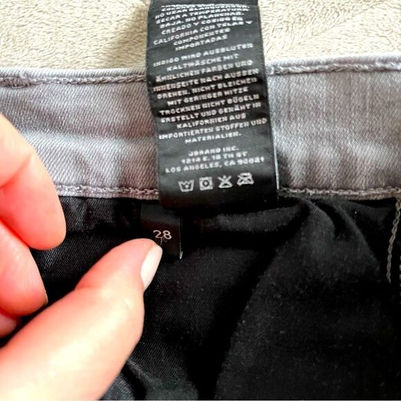 J Brand Mid Rise Denim Capri in Dusk Haze (grey color) Size 28 Jeans - Picture 7 of 9